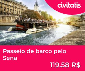 Passeio de barco pelo Sena
