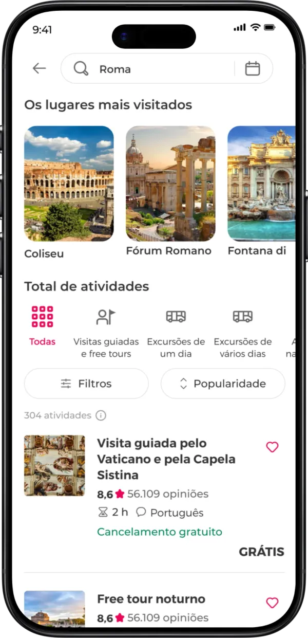 Screenshot do destino no aplicativo mostrando recomendações de atividades turísticas, visitas imprescindíveis e experiências locais.