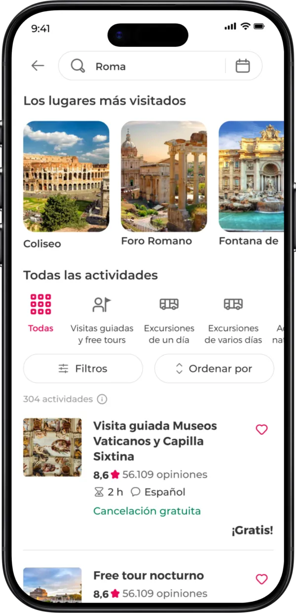 Pantalla de destino en la app mostrando recomendaciones de actividades turísticas, visitas imprescindibles y experiencias locales.