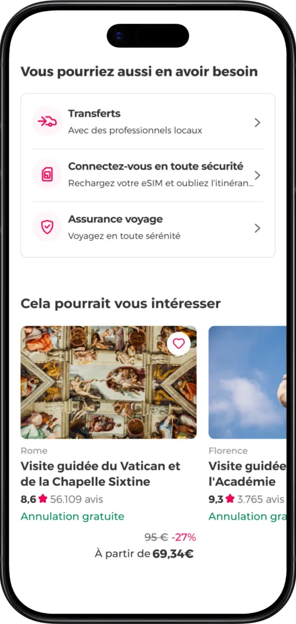 Interface de l'application proposant des services de voyage complémentaires tels qu'une assurance, des transferts à l'aéroport et des cartes eSIM.