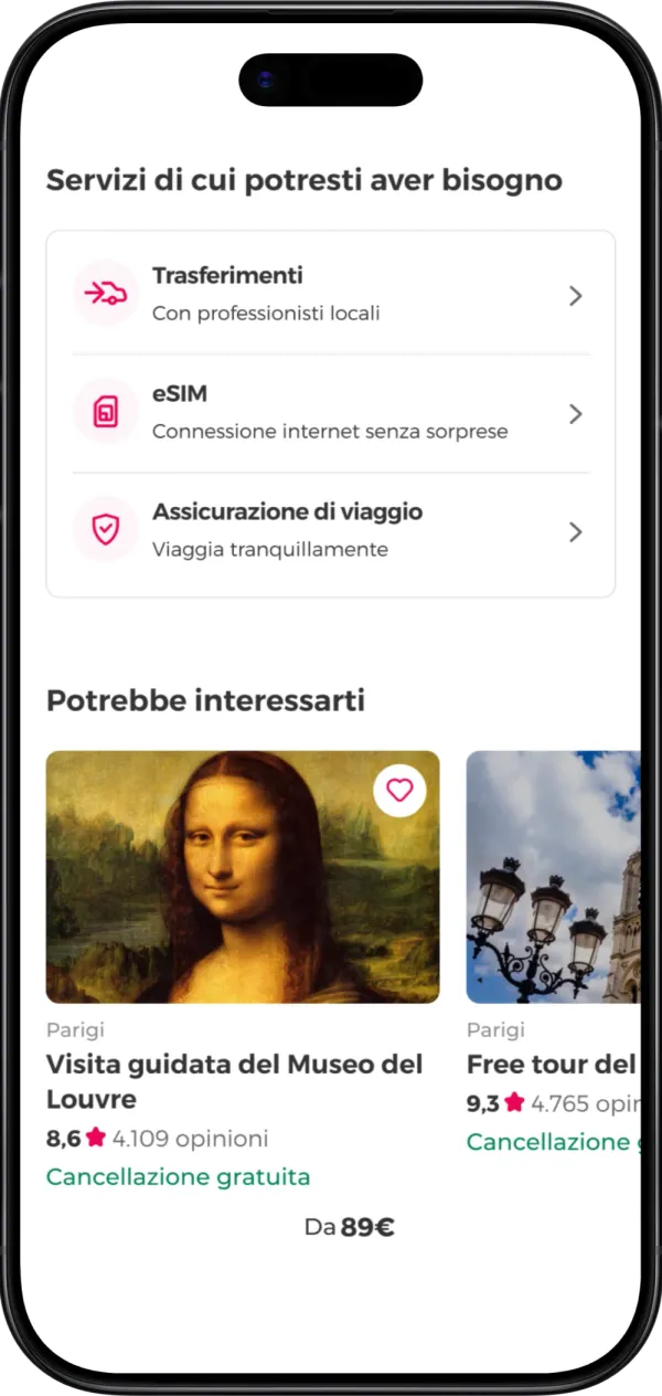 Interfaccia dell'app che offre servizi di viaggio complementari come assicurazioni, transfer aeroportuali e schede eSIM.