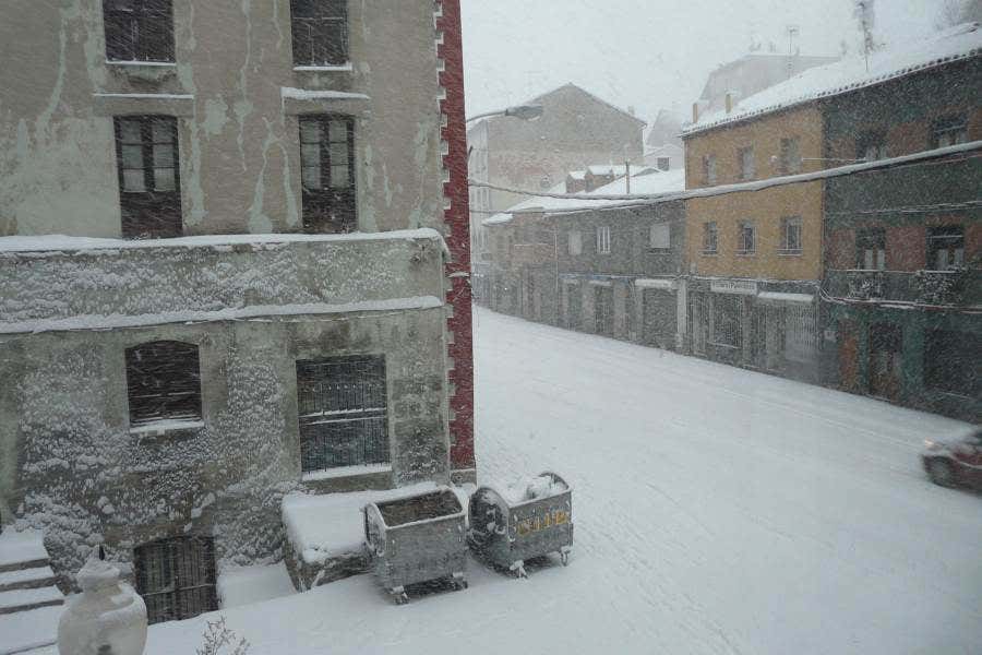 Guardo nevado el 26 de enero desde nuestra ventana Nieve en Guardo
