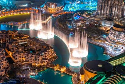 Dubai Fountain a pleno rendimiento