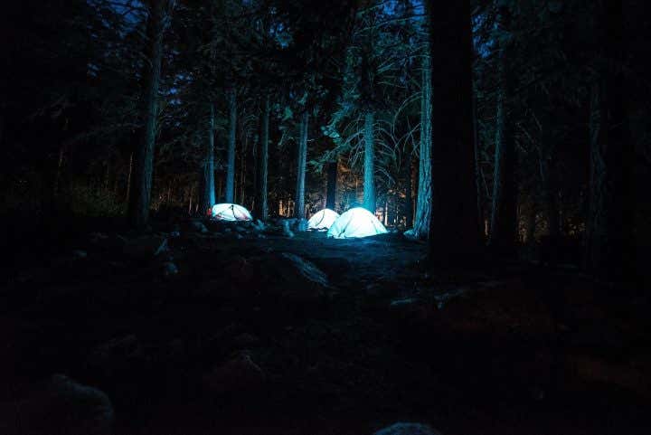 De camping por la noche