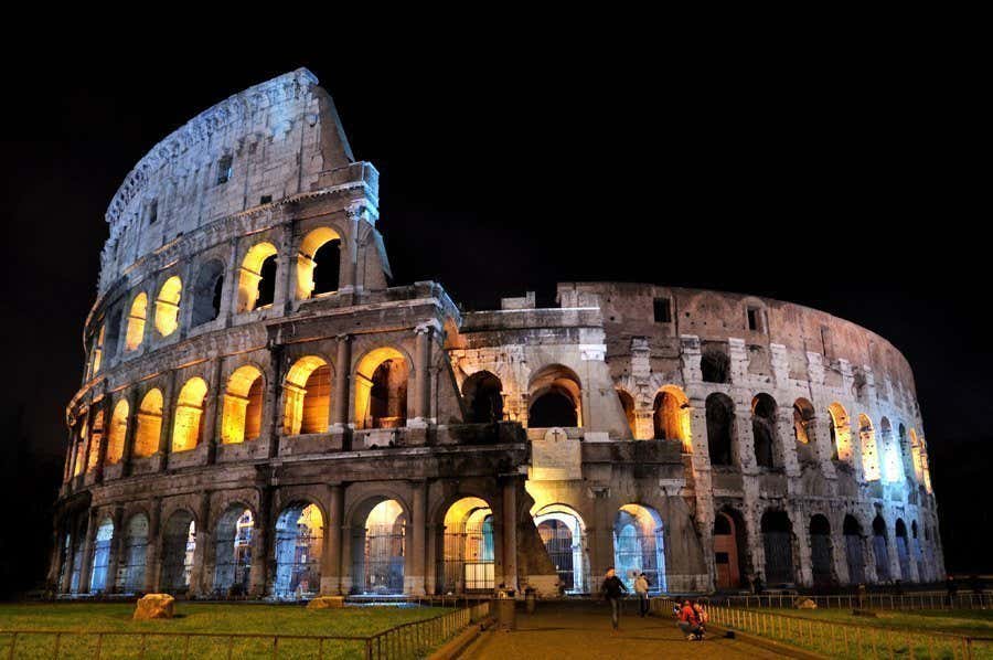 Il Colosseo illuminato