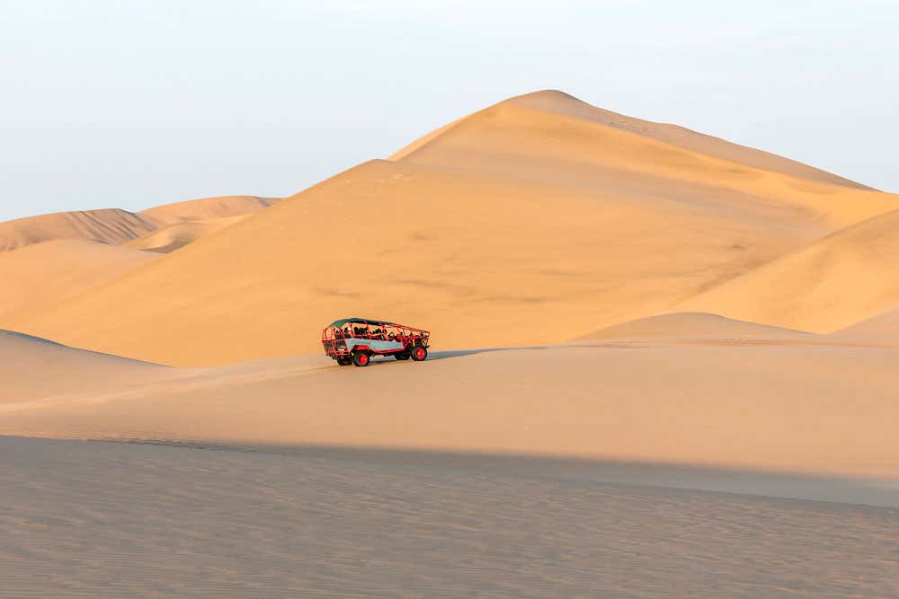 Recorriendo el desierto de Ica en buggy