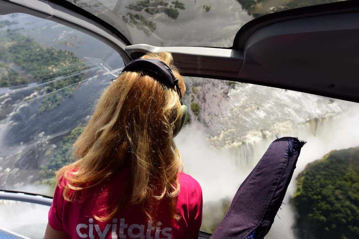 Sobrevolando las Cataratas Victoria