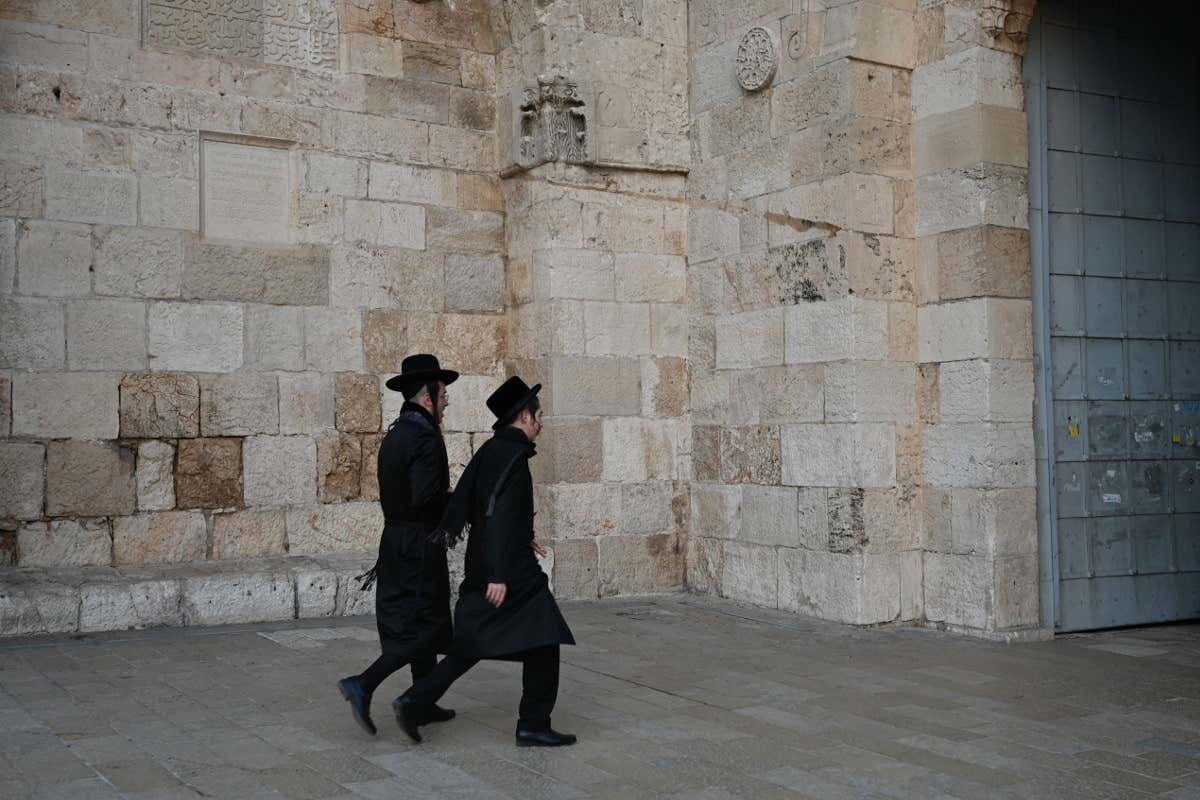 Judeus ortodoxos durante o Shabat