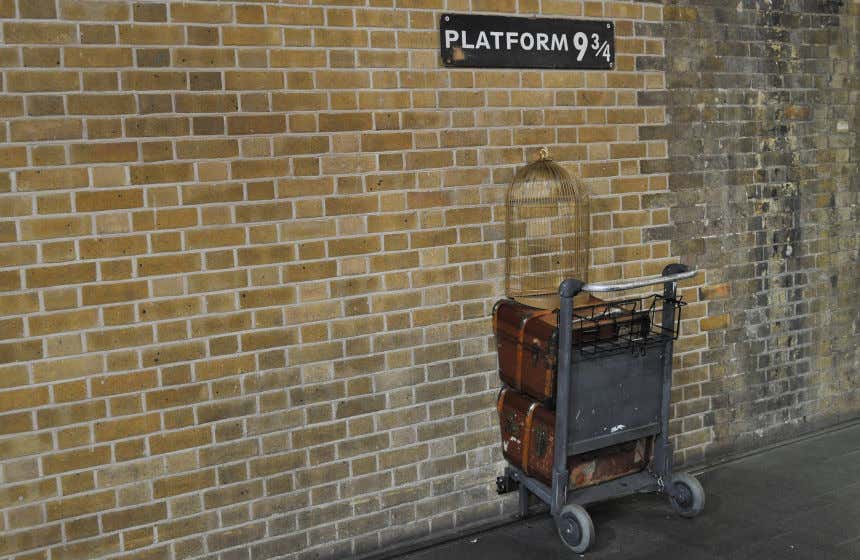 Where was harry potter filmed: Kings Cross Station in London