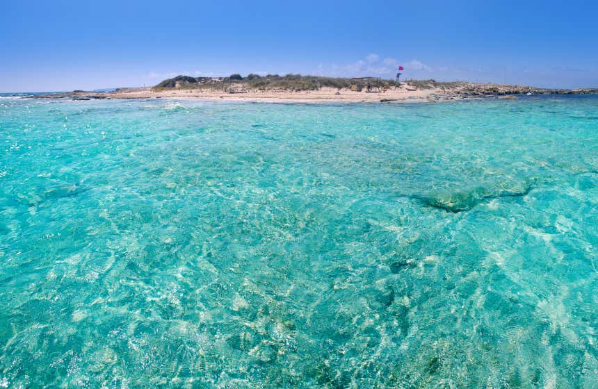 Isla Espalmador, perteneciente al Parque Natural de las Salinas.