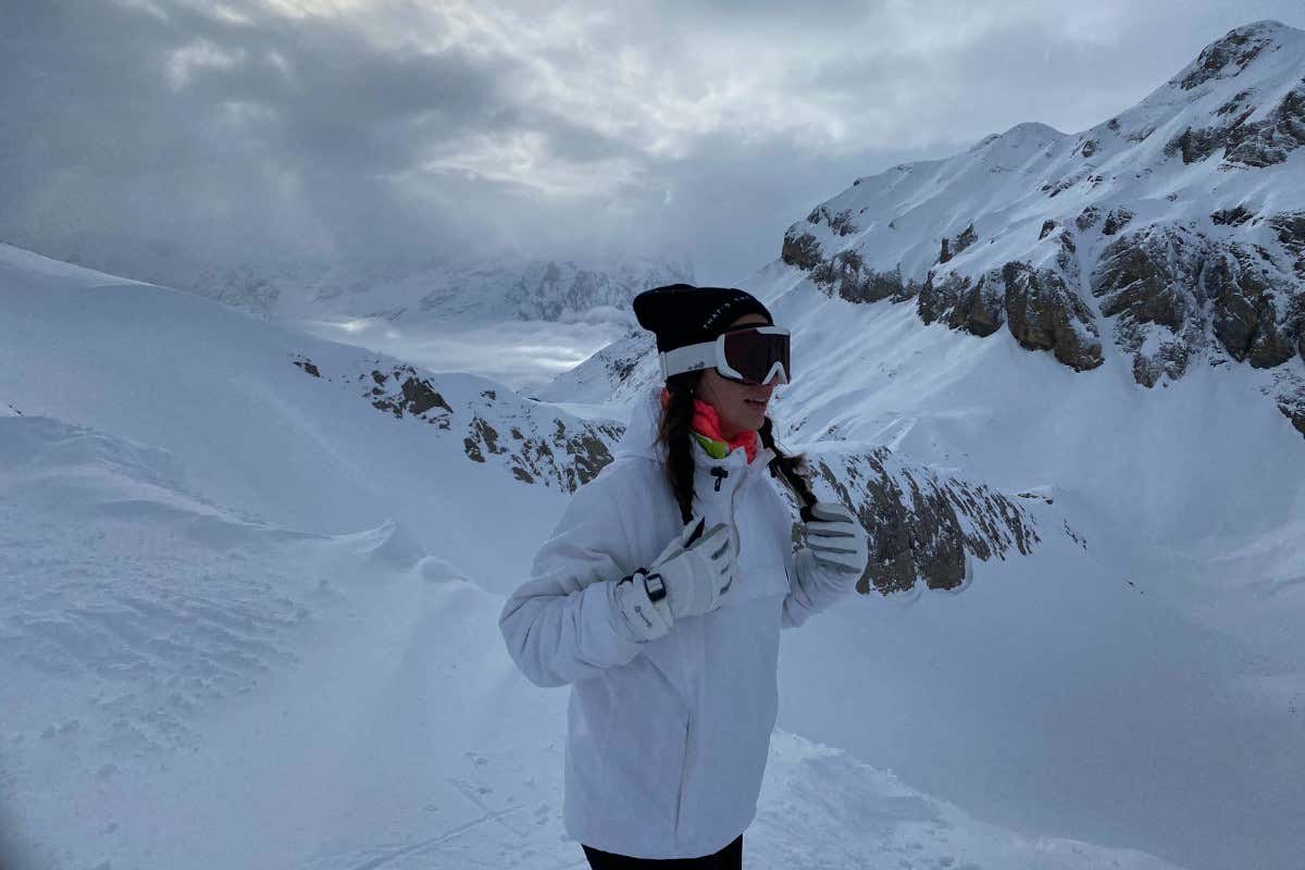 Lydia Vázquez esquiando en Suiza. 