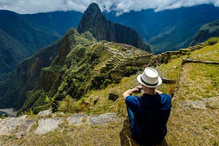 Os melhores destinos para viajar sozinho - Civitatis
