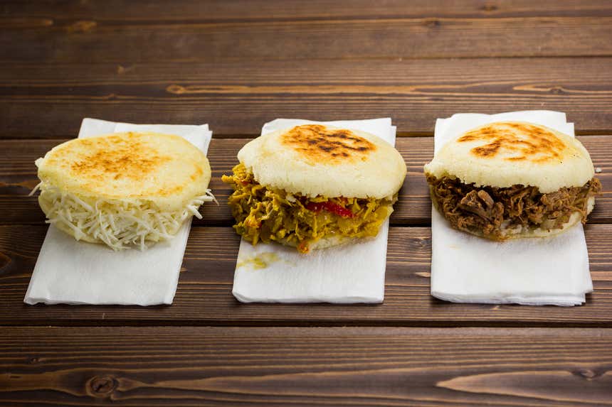 A arepa é uma das comidas mais conhecidas da Colômbia