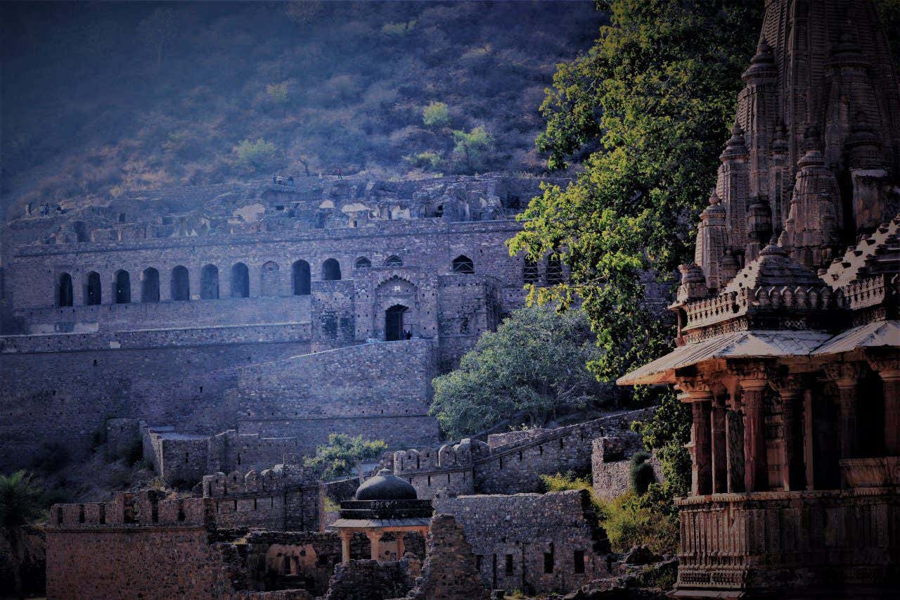 Détail du Fort de Bhangarh en Inde, un des lieux les plus hantés au monde.