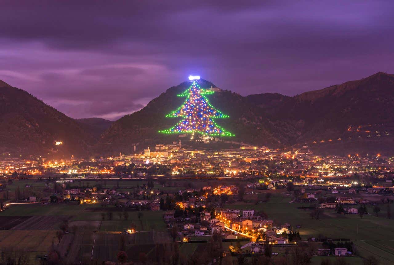 L'arbre de Noël original de Gubbio