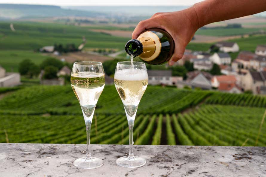 Copas de champán en Champagne, Francia