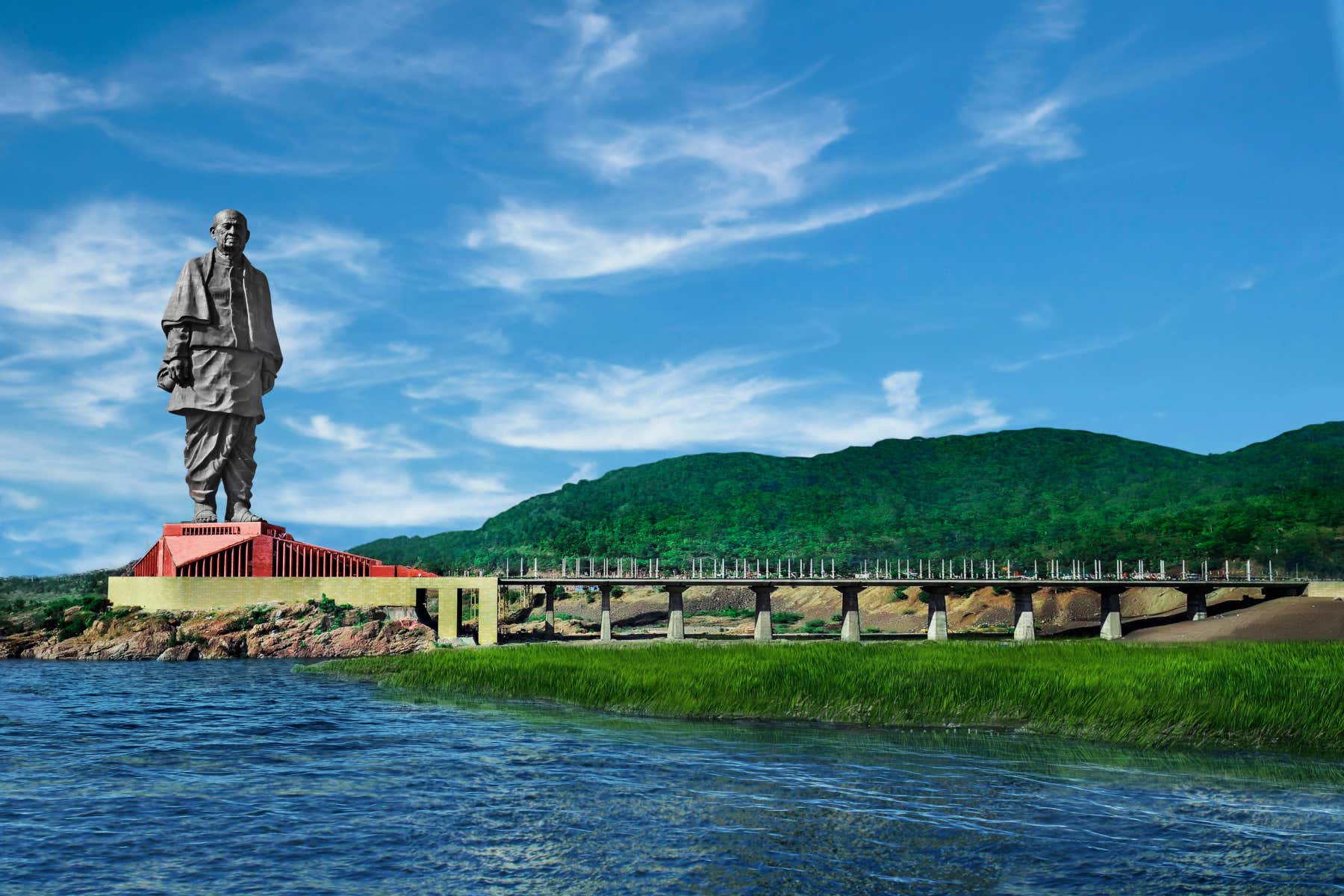 Vista panorâmica da Estátua da Unidade, em Guyarat, Índia, situado ao lado do rio Narmada