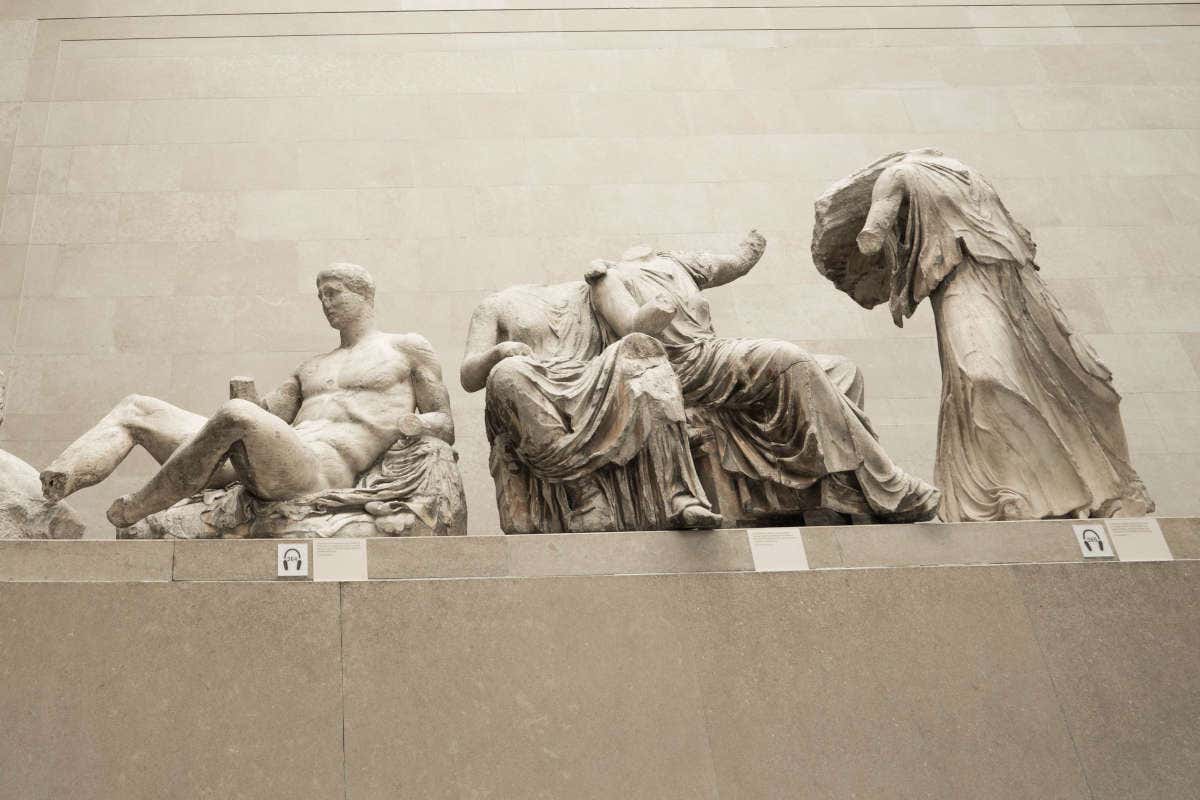 Détail de sculptures de la Grèce antique à l'intérieur du British Museum.