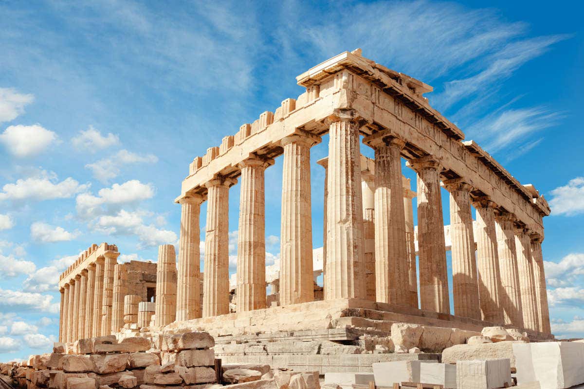 Vestiges du Parthénon à Athènes par temps clair
