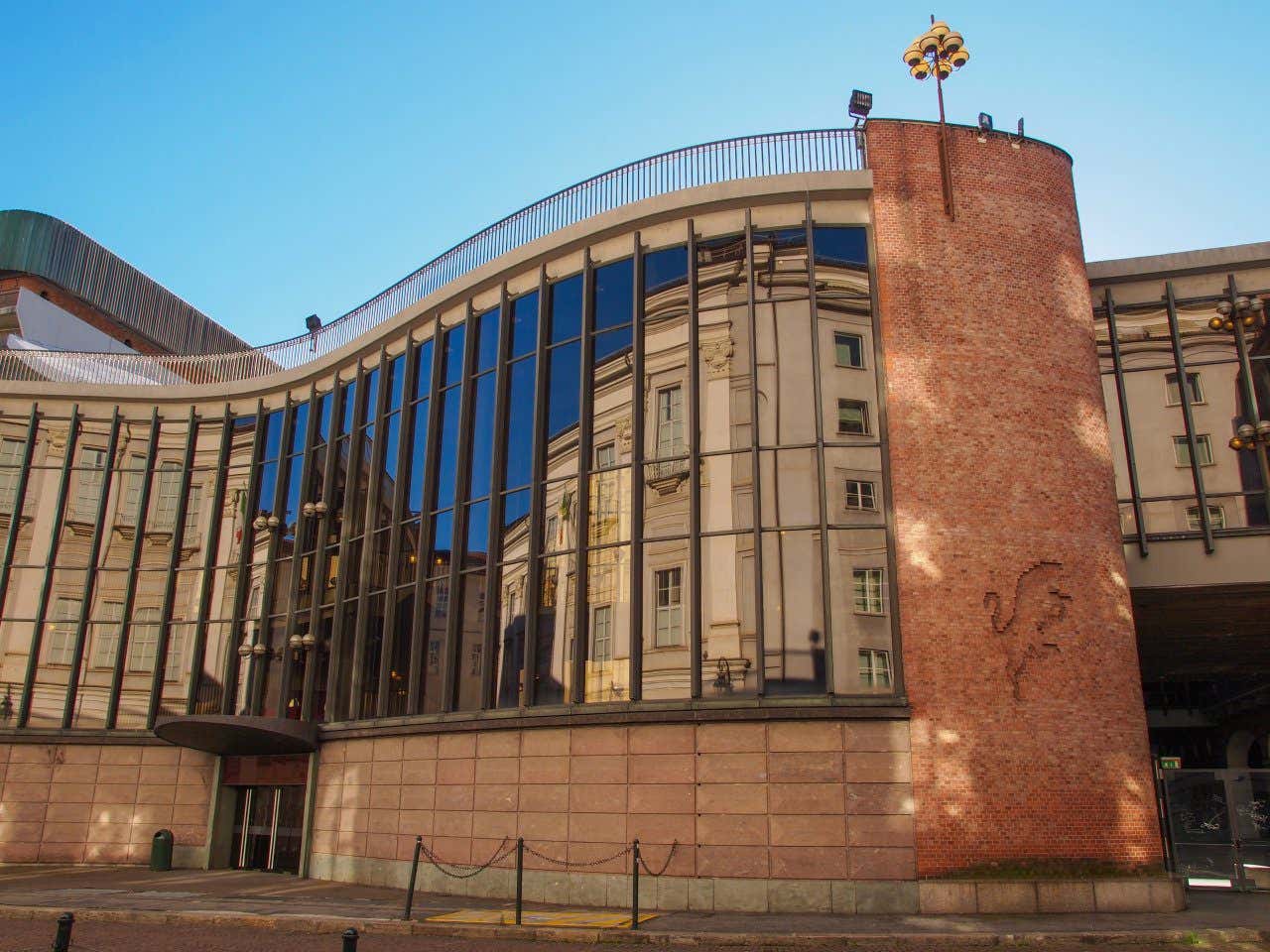 Teatro Regio di Torino, per cui scrissero compositori del calibro di Gluck, Hasse e Bach.