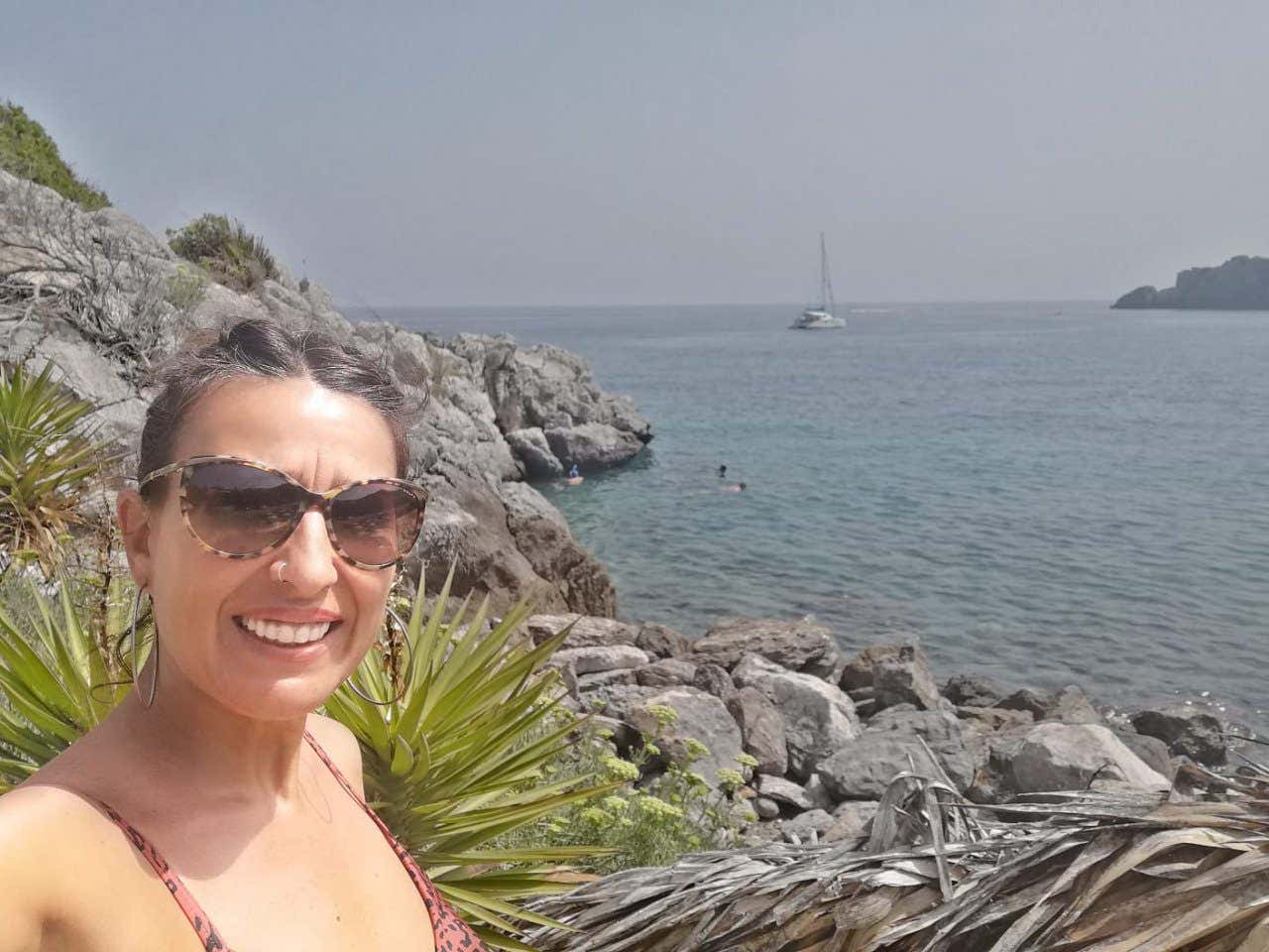 Marilyn disfrutando de las vacaciones en La Herradura, Andalucía