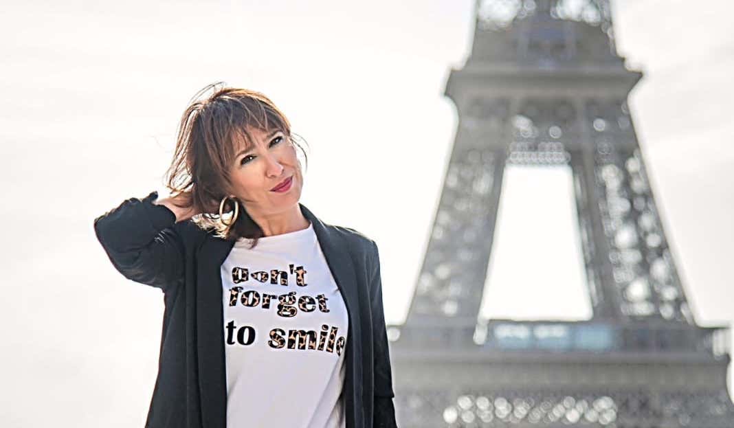 Marylin Alonso en la Torre Eiffel de París
