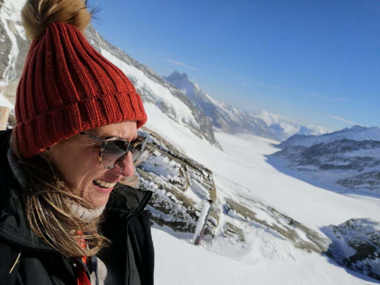 Marilyn Alonso en el Mirador Sphinx, en Suiza