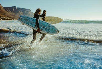 Os melhores destinos do mundo para praticar surfe