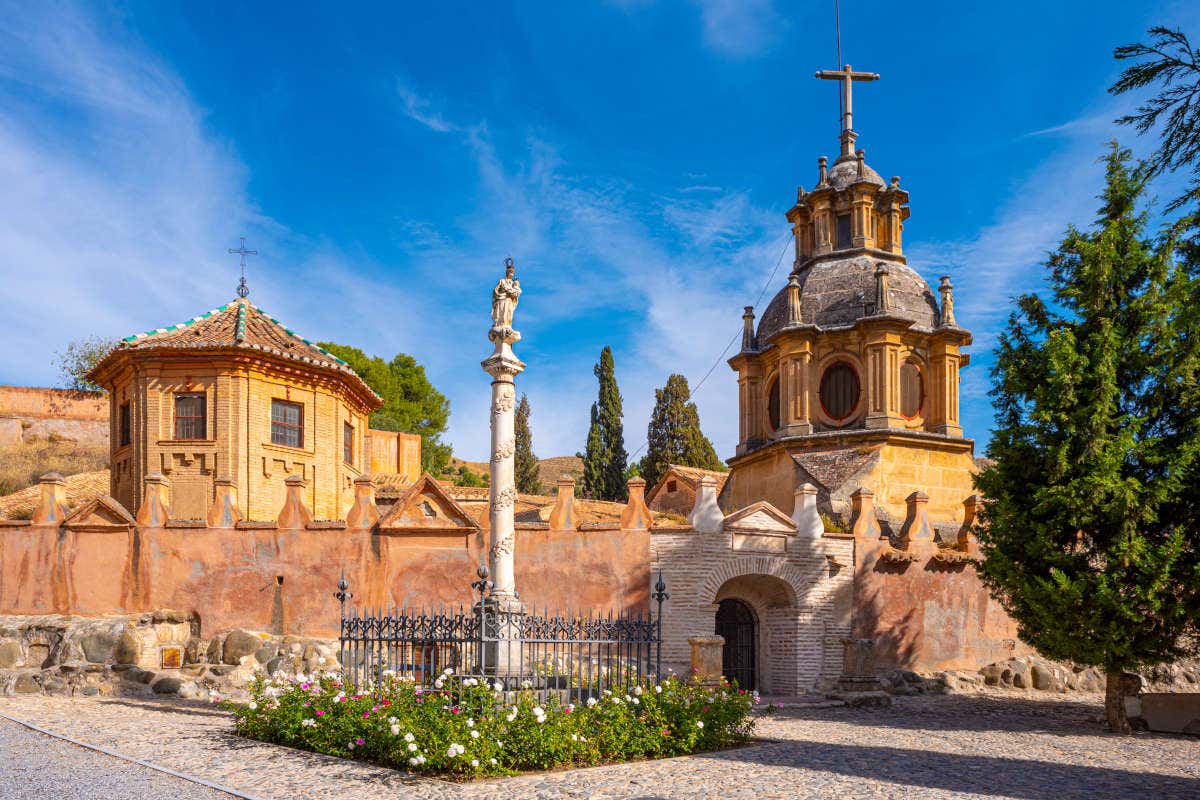 Fachada de la Colegiata de la Abadía del Sacromonte