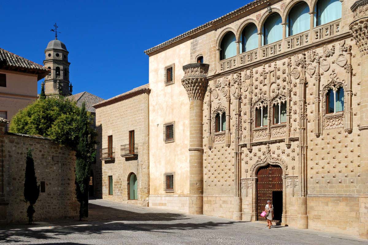 Fotografía de la fachada del Palacio de Jabalquinto