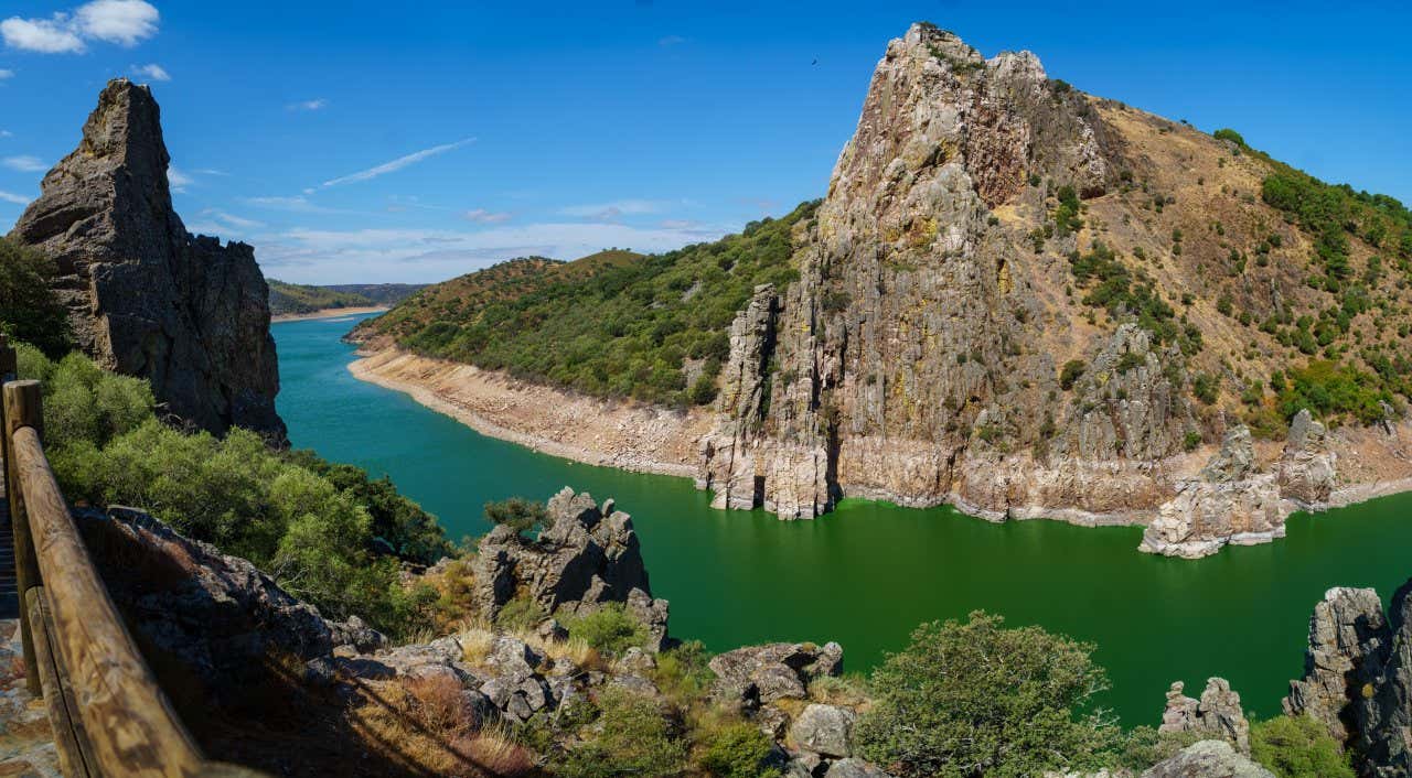 Preciosas vistas aéreas del Parque Nacional de Monfragüe