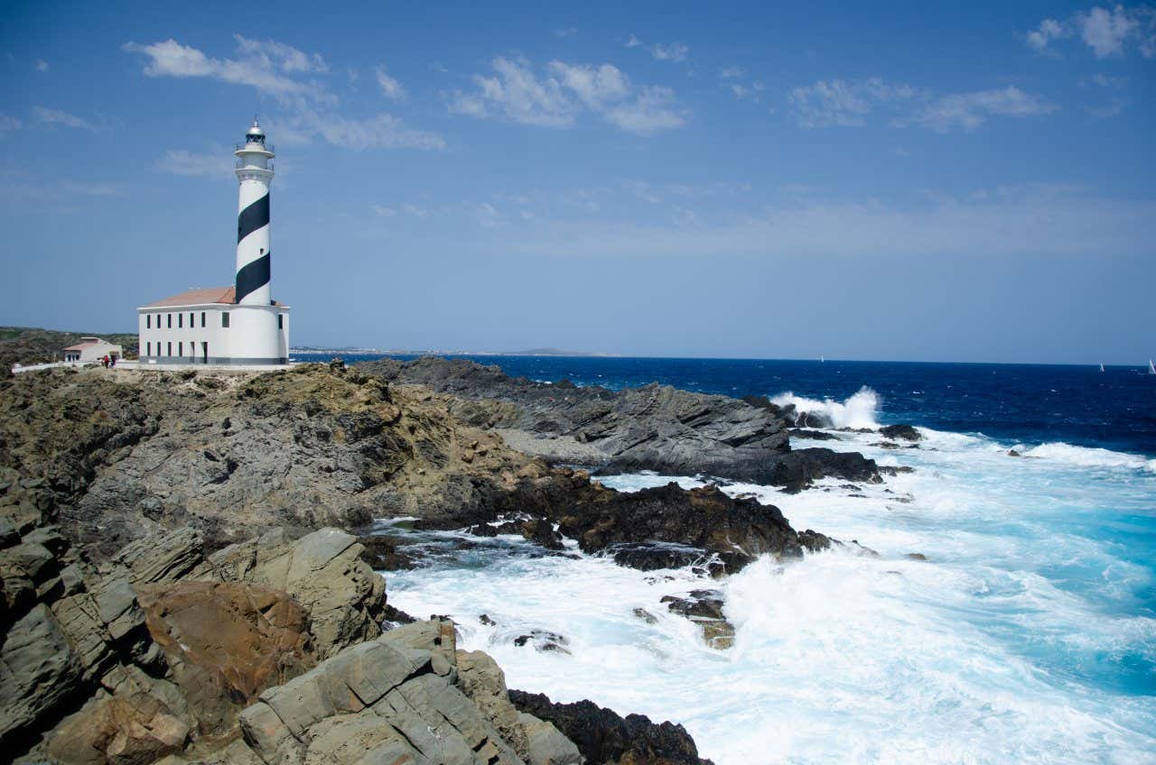 Farol de Favàritx, Parque Natural s'Albufera des Grau, um dos lugares que ver em Menorca.