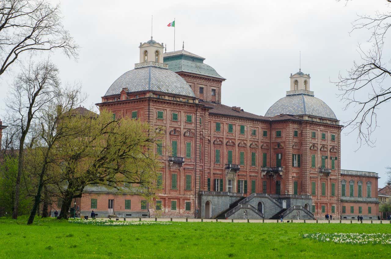 Il castello di Racconigi e una porzione del suo grande parco