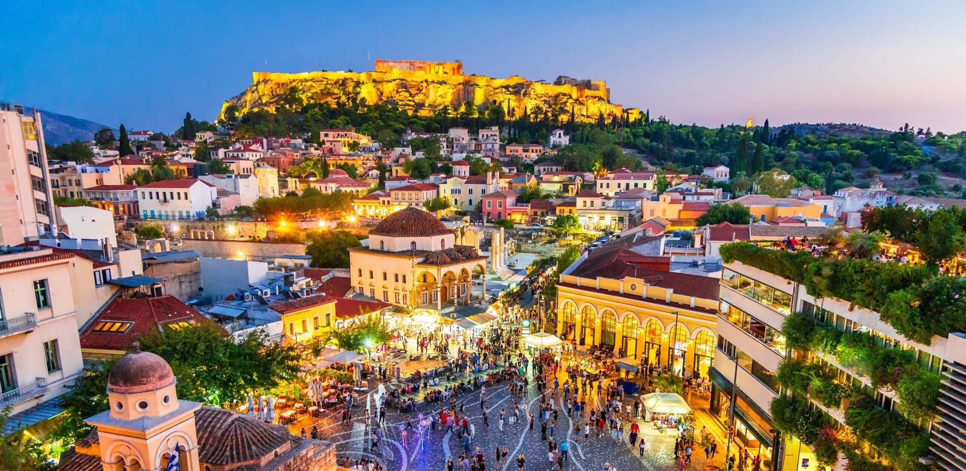 Views of Athens at night.