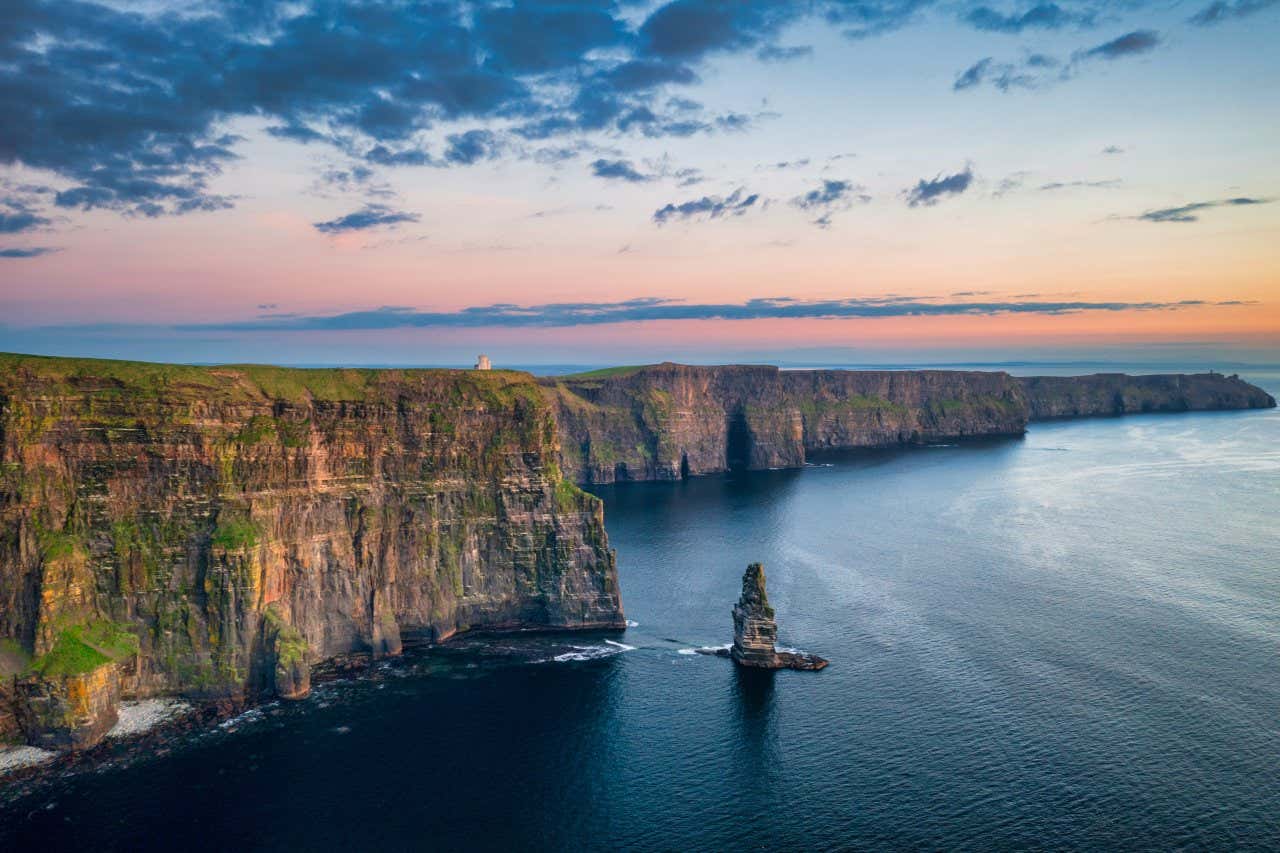 Vistas aéreas de los acantilados de Moher