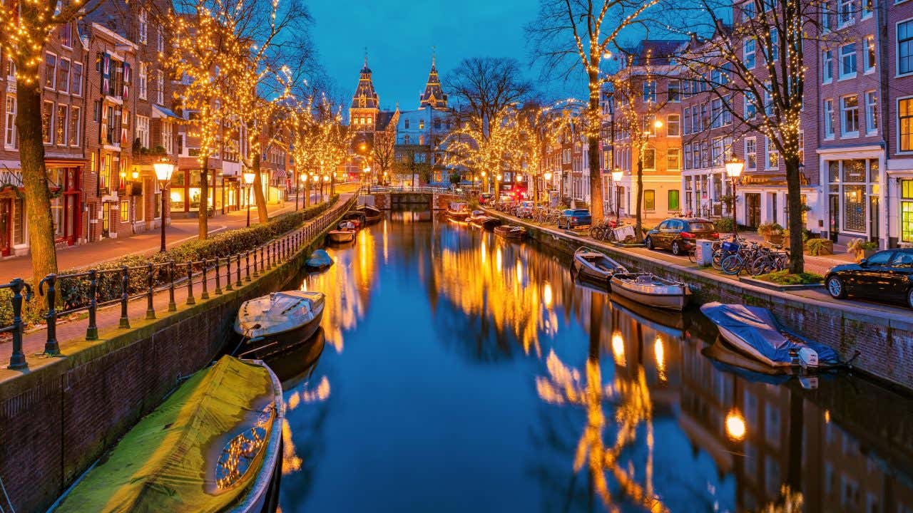 Les canaux d'Amsterdam, décorés pour Noël