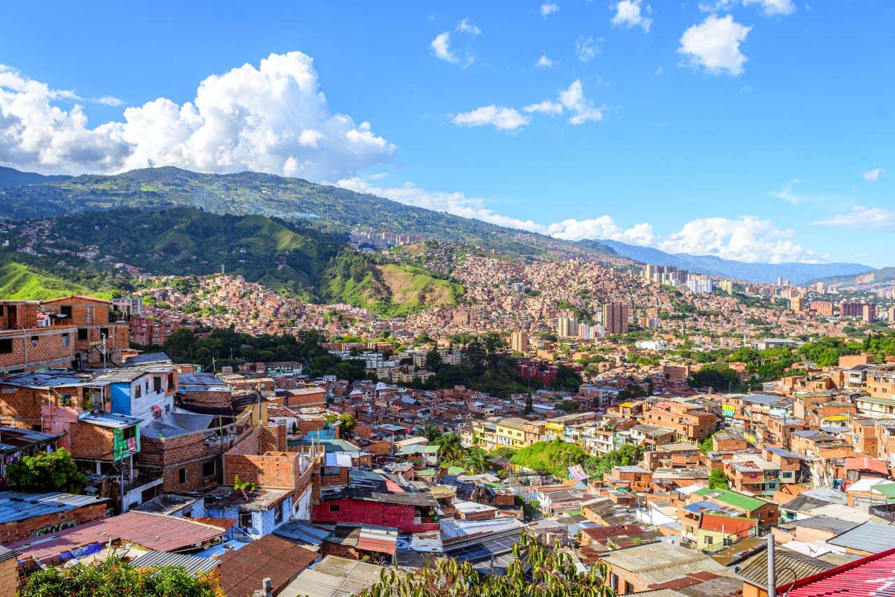 Views of the colorful Comuna 13.