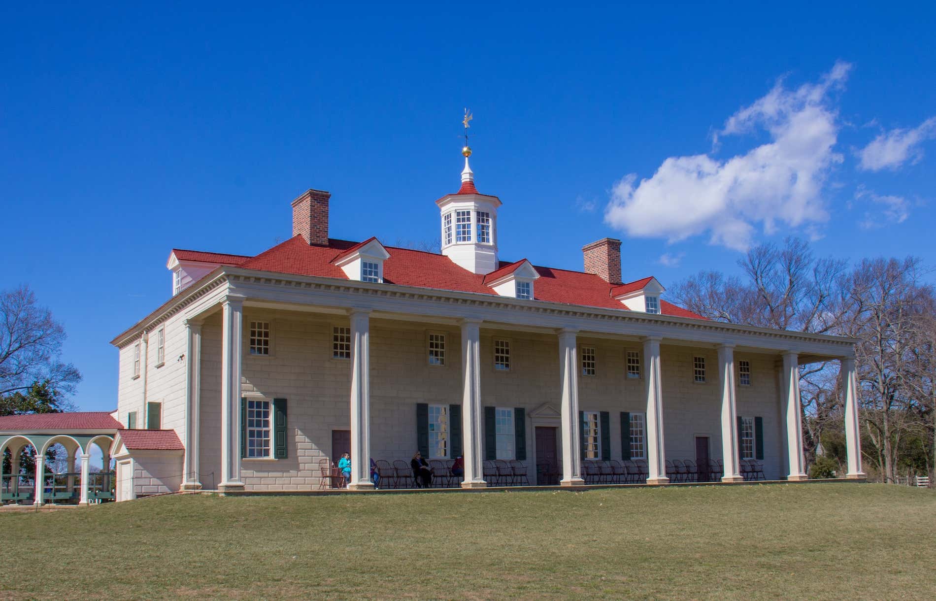 La casa di George Washington da una prospettiva laterale