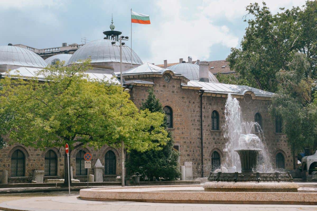 El histórico edificio que alberga el Museo Arqueológico Nacional de Bulgaria