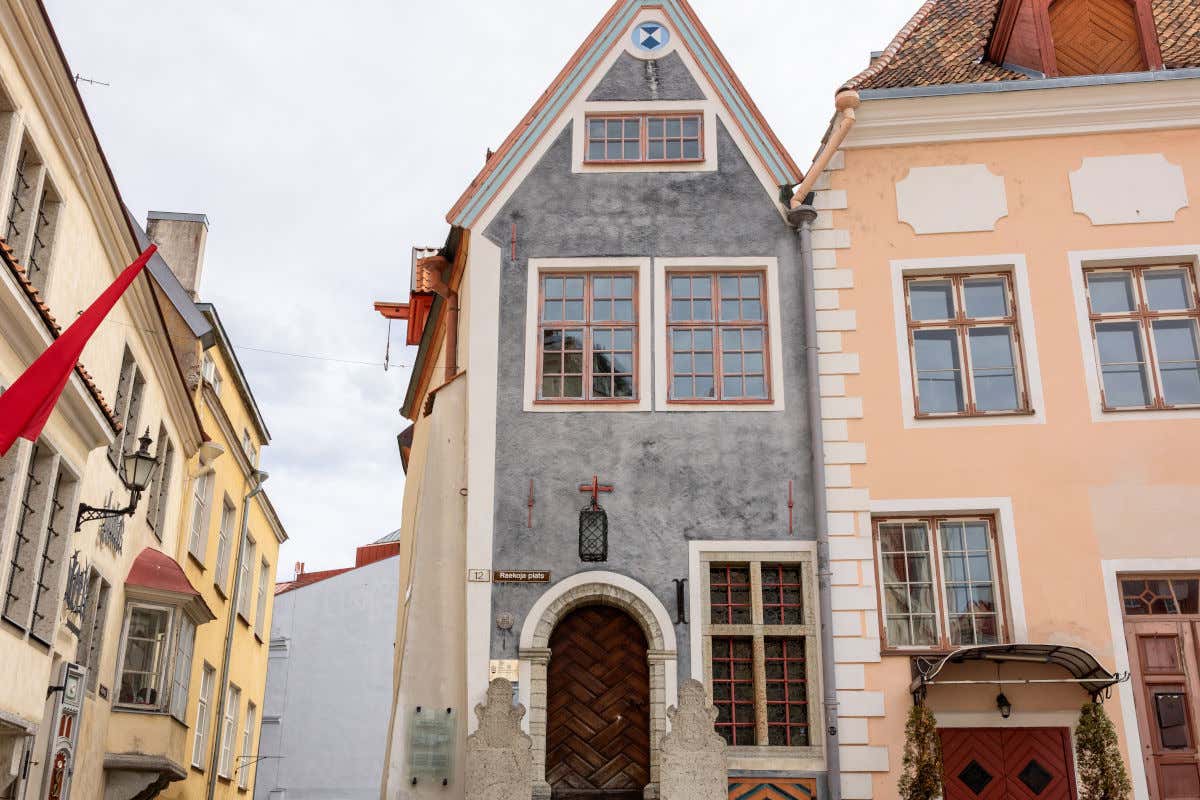 Edificios históricos de aspecto antigo y medieval