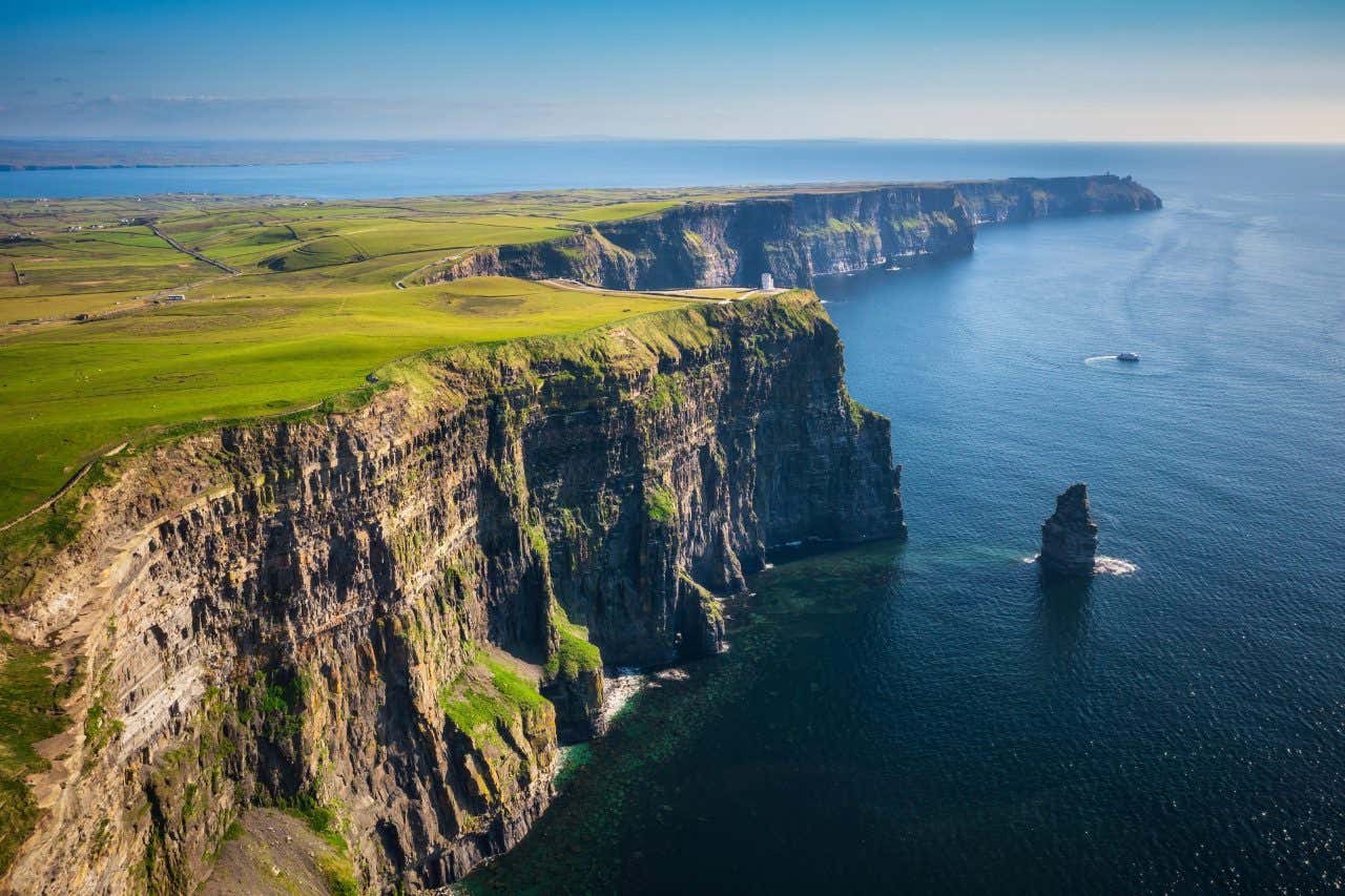 Vue sur les falaises de Moher, un lieu incontournable en Irlande