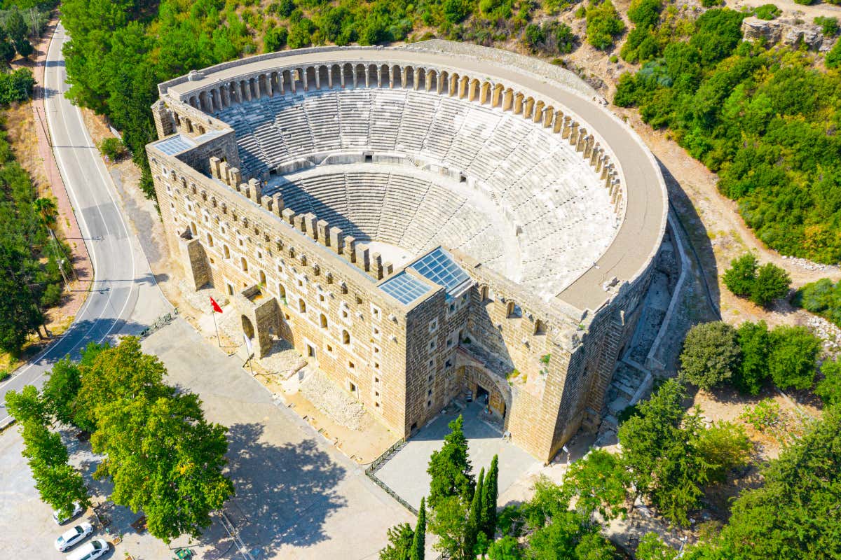 Vista aérea del teatro romano de Aspendos, en el sur de Turquía