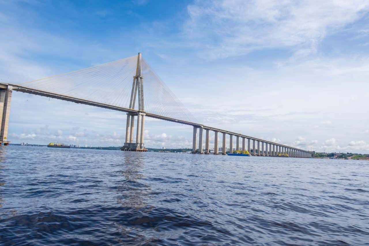 Panorâmica da Ponte do Rio Negro