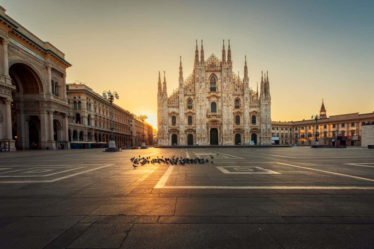 Lever de soleil sur la Cathédrale de Milan, un incontournable en Italie