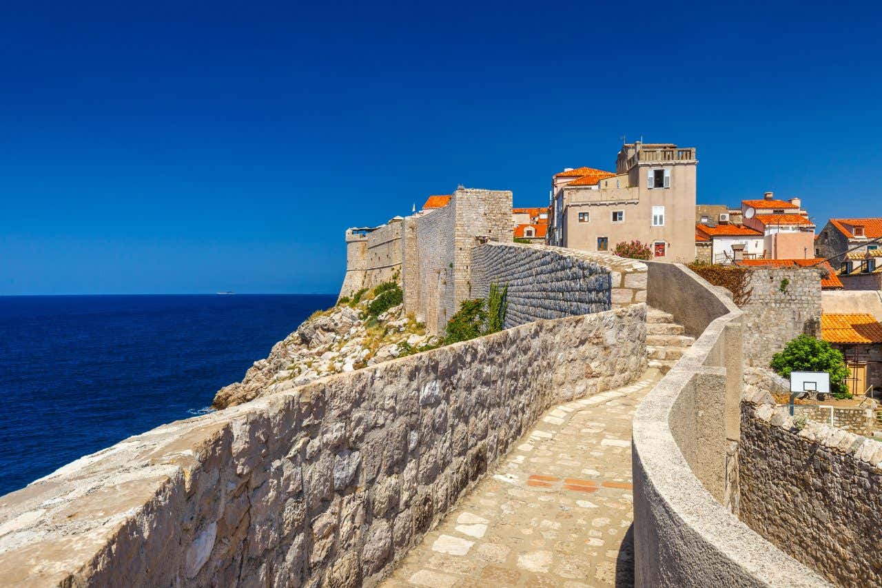 Sur les remparts de Dubrovnik, une visite à faire absolument dans la ville