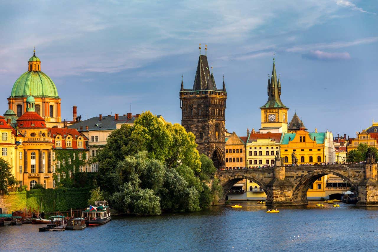 Vue sur Prague, l'une des plus belles villes d'Europe à visiter et ses monuments