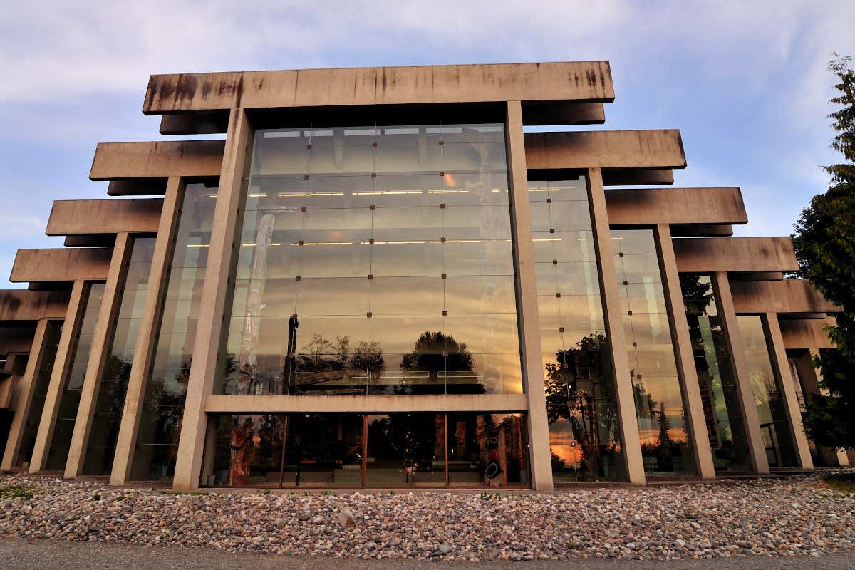 Exterior del Museo de Antropología, uno de los lugares imprescindibles que ver en Vancouver