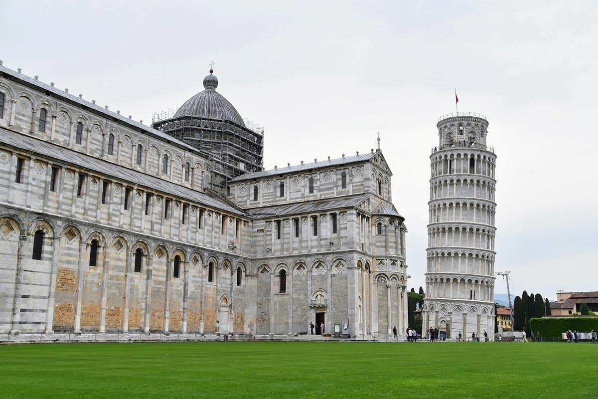 La Torre de Pisa, uno de los lugares más frecuentados por los turistas del mundo. Créditos: Mochileando por el mundo