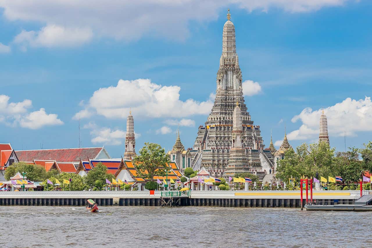 Vista panorámica del templo Wat Arun en Bangkok