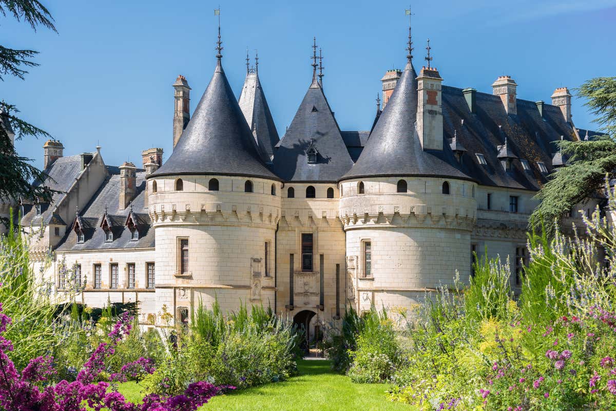 Fachada con dos torres gemelas de Chaumont-sur-Loire, uno de los principales castillos del Valle del Loire